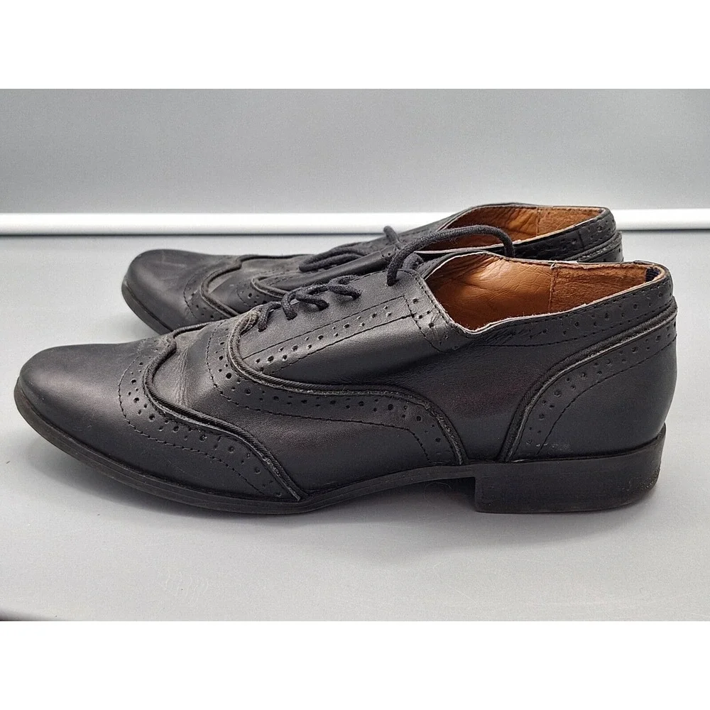 Tommy Hilfiger Black Leather Shoes 8M TW FABRIZIA Leather Upper Balance Man Made